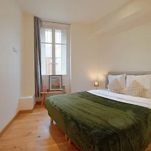 Superbe De 2 Pieces Apartamento